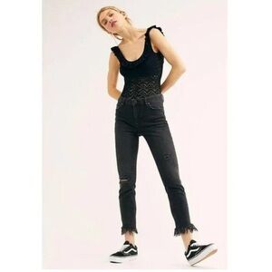 FREE PEOPLE Great Heights Frayed Skinny